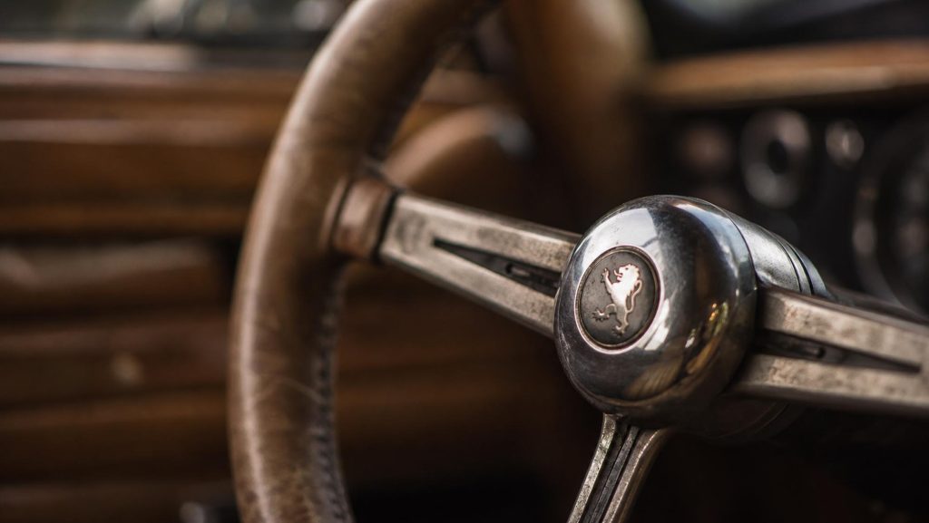 Fotografisanje automobila izbliza i detalji